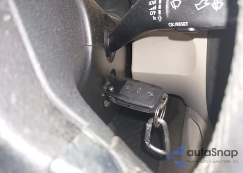 2008 Volkswagen Eos Komfort/Turbo z USA, uszkodzony, nr VIN WVWAA71F48V004001